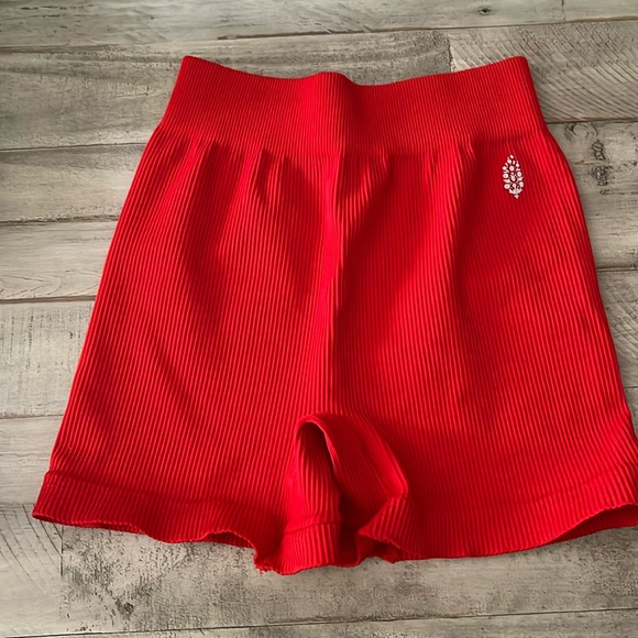 Free People Pants - NWOT Free people shorts size medium/large